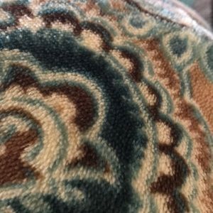 Meet your Posher, Joy